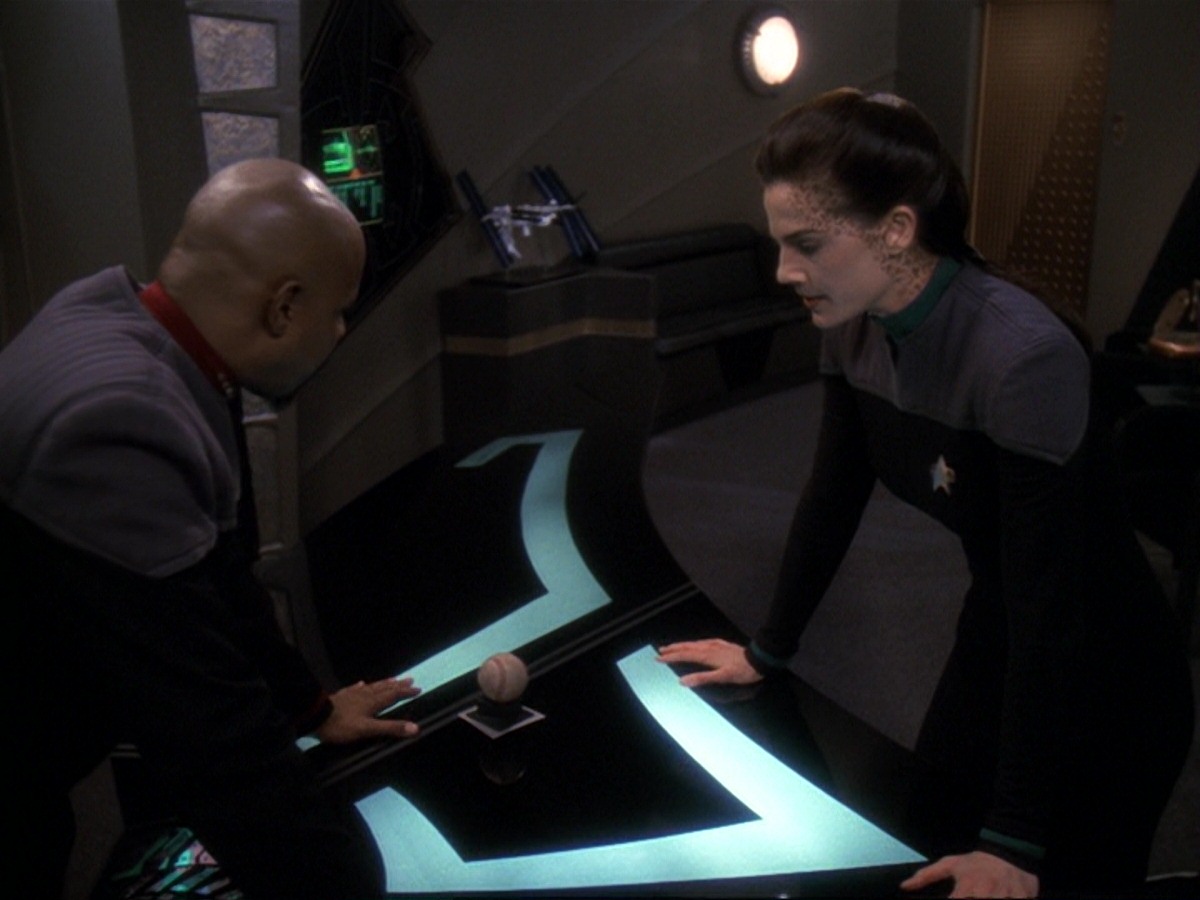 extant_StarTrek_DS9_6x19-InThePaleMoonlight_0546.jpg
