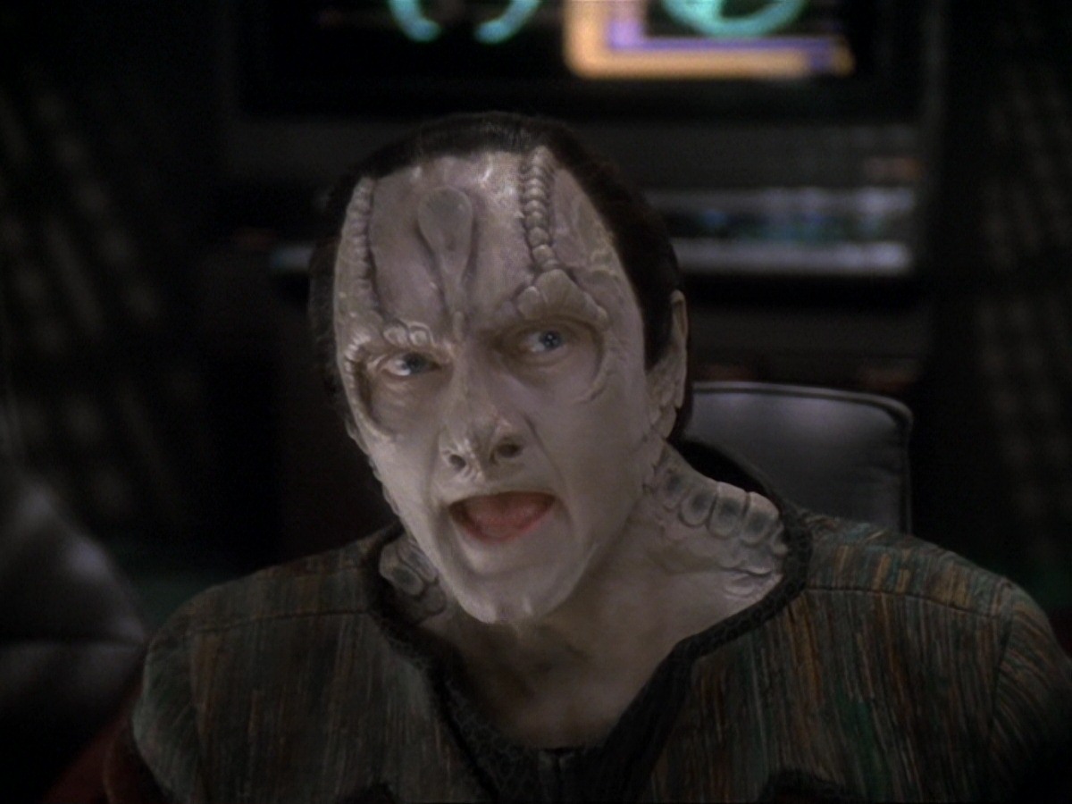 extant_StarTrek_DS9_6x19-InThePaleMoonlight_0709.jpg