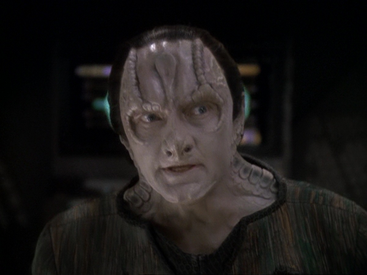extant_StarTrek_DS9_6x19-InThePaleMoonlight_0710.jpg