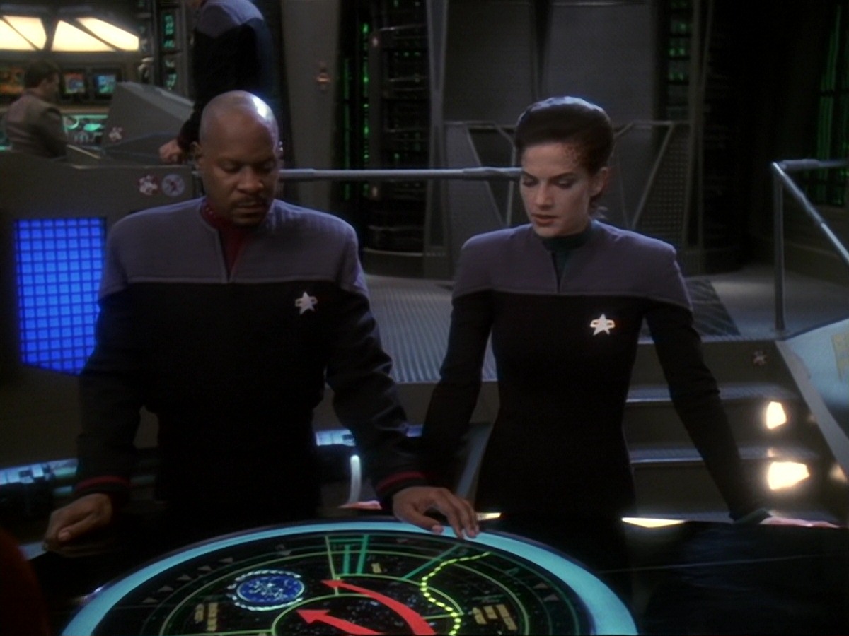 extant_StarTrek_DS9_6x19-InThePaleMoonlight_0859.jpg