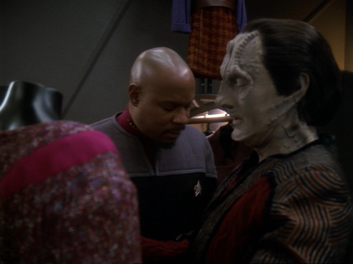 extant_StarTrek_DS9_6x19-InThePaleMoonlight_0989.jpg