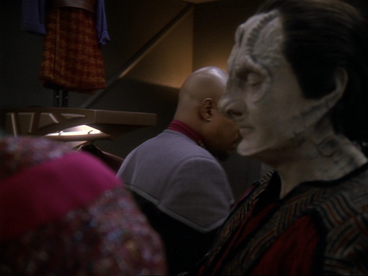 extant_StarTrek_DS9_6x19-InThePaleMoonlight_0993.jpg