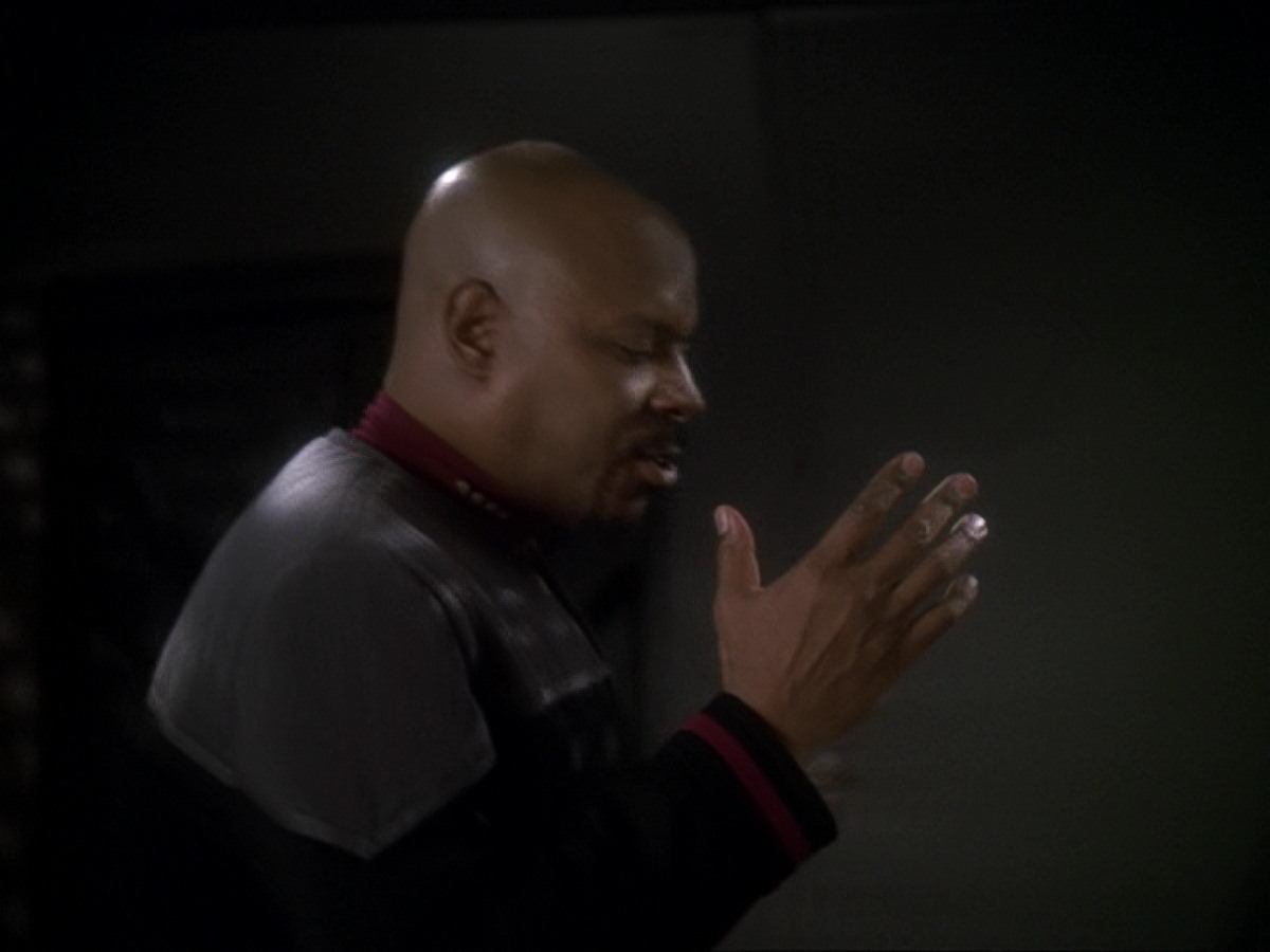 extant_StarTrek_DS9_6x19-InThePaleMoonlight_1039.jpg