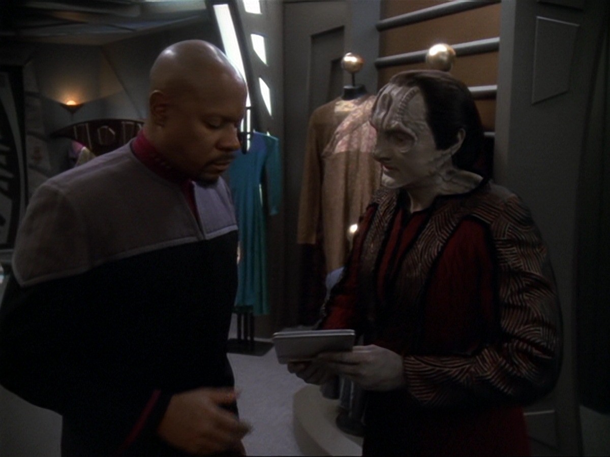 extant_StarTrek_DS9_6x19-InThePaleMoonlight_1072.jpg