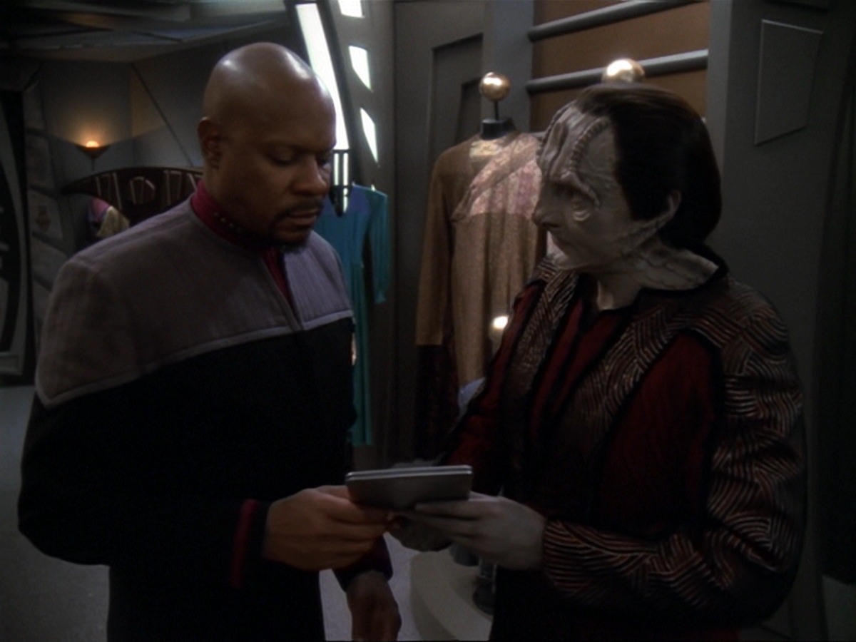 extant_StarTrek_DS9_6x19-InThePaleMoonlight_1073.jpg