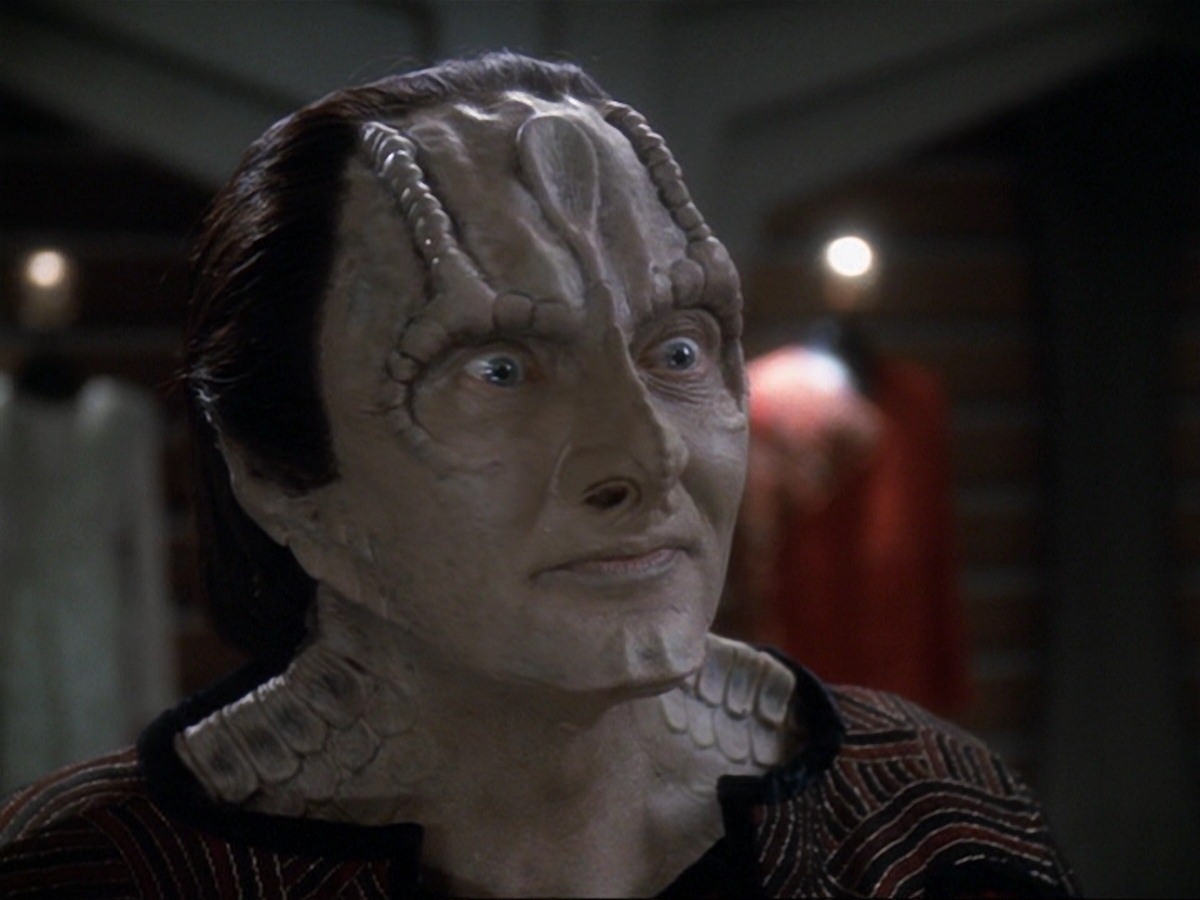 extant_StarTrek_DS9_6x19-InThePaleMoonlight_1264.jpg