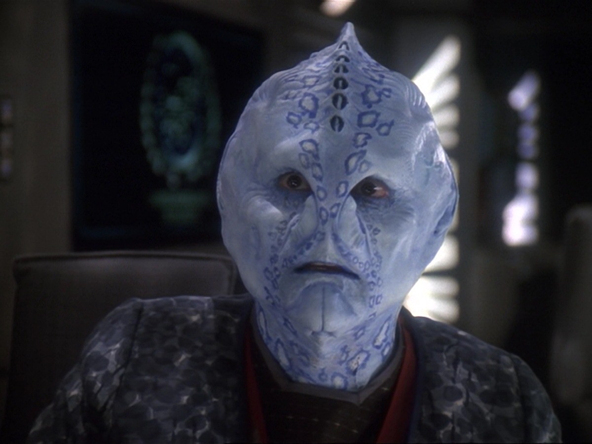 extant_StarTrek_DS9_6x19-InThePaleMoonlight_1393.jpg