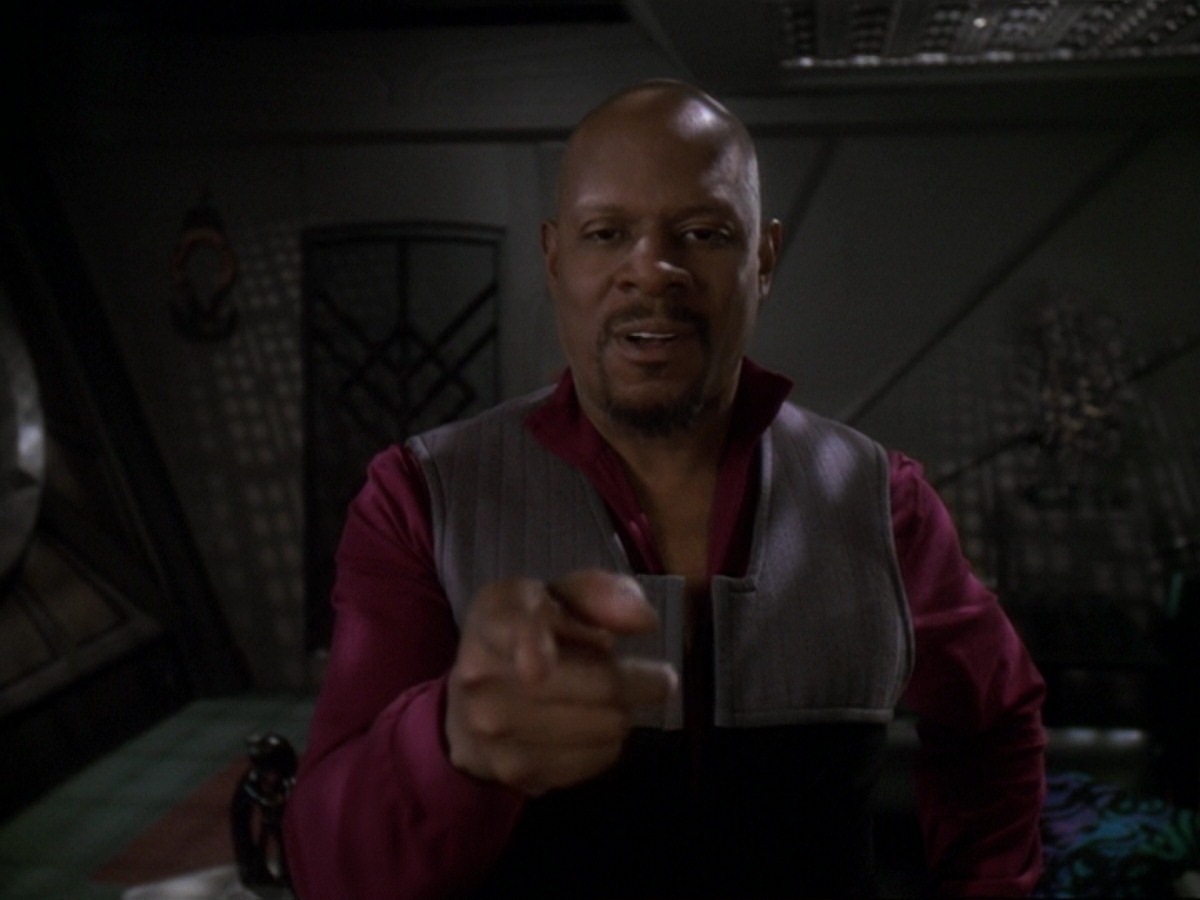 extant_StarTrek_DS9_6x19-InThePaleMoonlight_1762.jpg