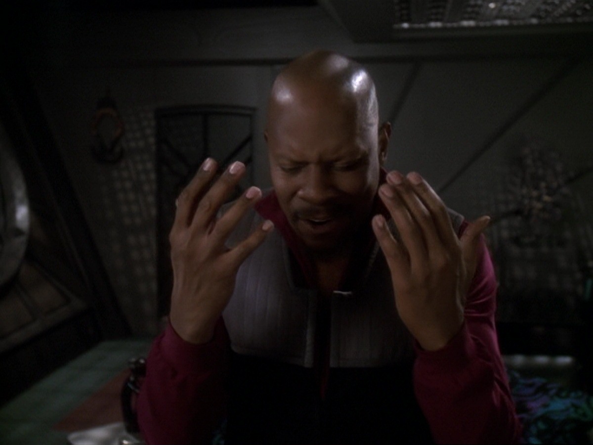 extant_StarTrek_DS9_6x19-InThePaleMoonlight_1784.jpg