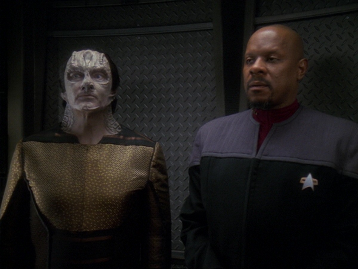 extant_StarTrek_DS9_6x19-InThePaleMoonlight_1825.jpg