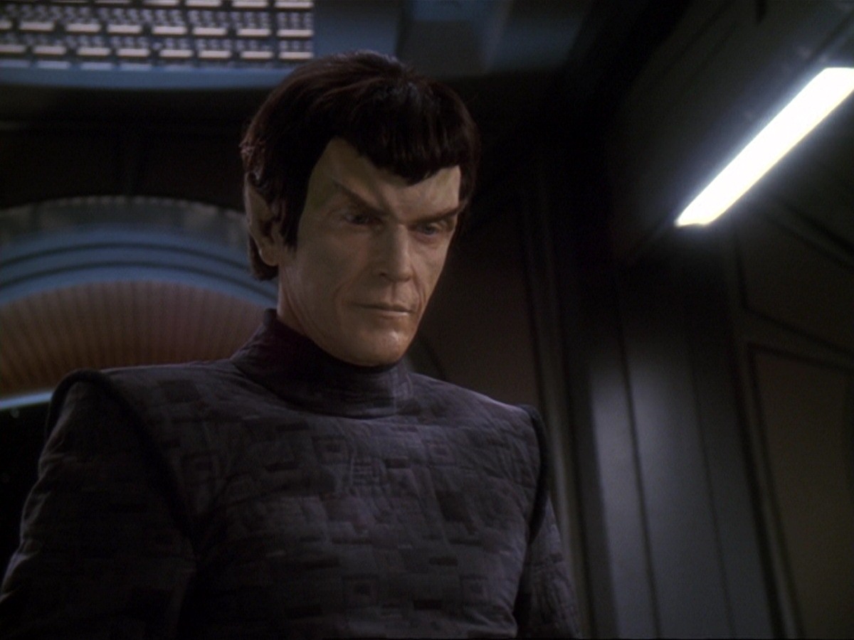 extant_StarTrek_DS9_6x19-InThePaleMoonlight_2749.jpg