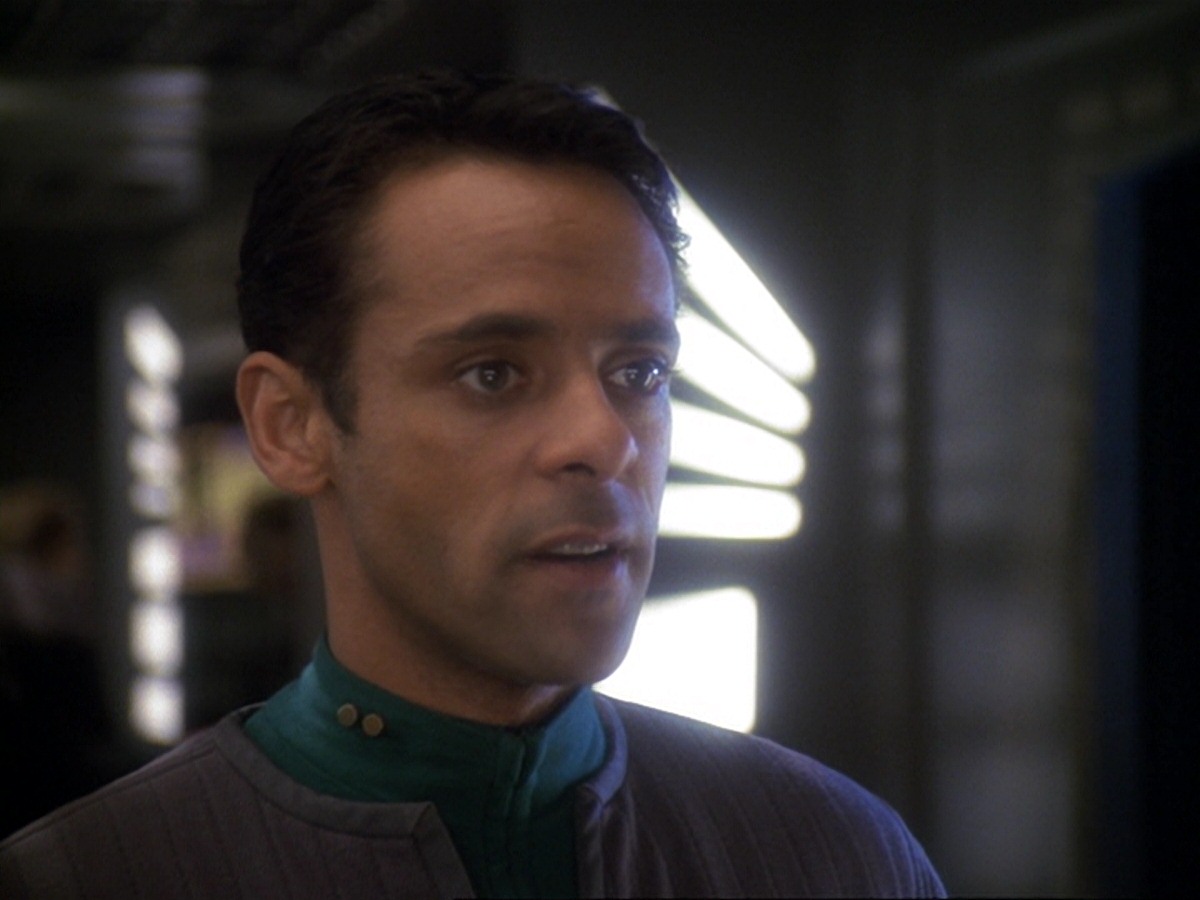 extant_StarTrek_DS9_6x19-InThePaleMoonlight_3286.jpg