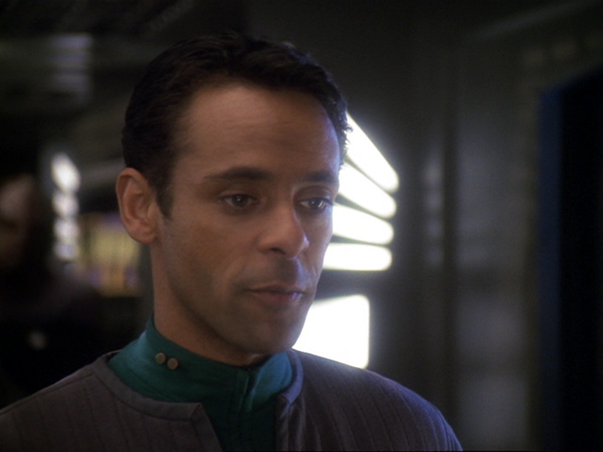 extant_StarTrek_DS9_6x19-InThePaleMoonlight_3291.jpg