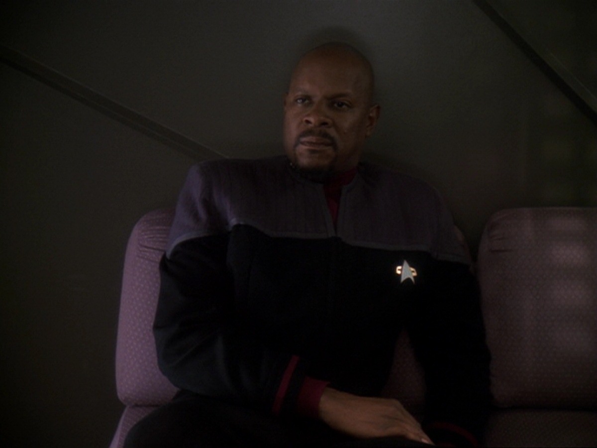 extant_StarTrek_DS9_6x19-InThePaleMoonlight_3302.jpg