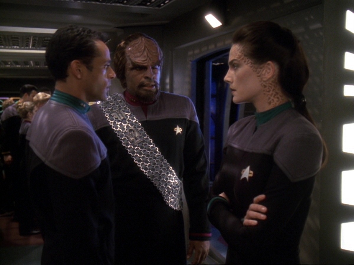extant_StarTrek_DS9_6x19-InThePaleMoonlight_3315.jpg