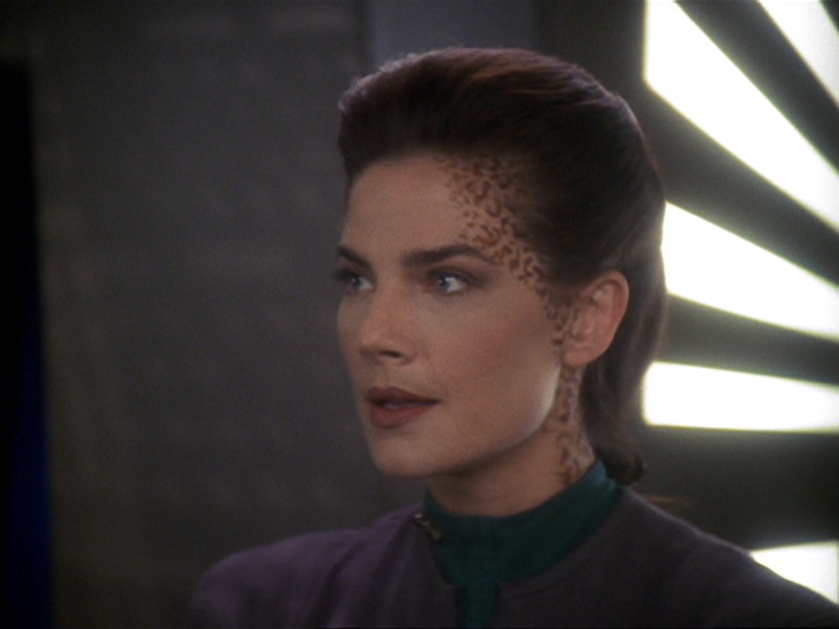 extant_StarTrek_DS9_6x19-InThePaleMoonlight_3325.jpg