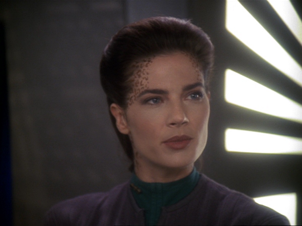 extant_StarTrek_DS9_6x19-InThePaleMoonlight_3329.jpg