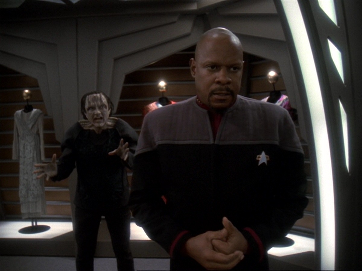 extant_StarTrek_DS9_6x19-InThePaleMoonlight_3438.jpg