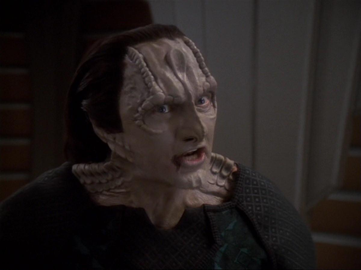 extant_StarTrek_DS9_6x19-InThePaleMoonlight_3457.jpg