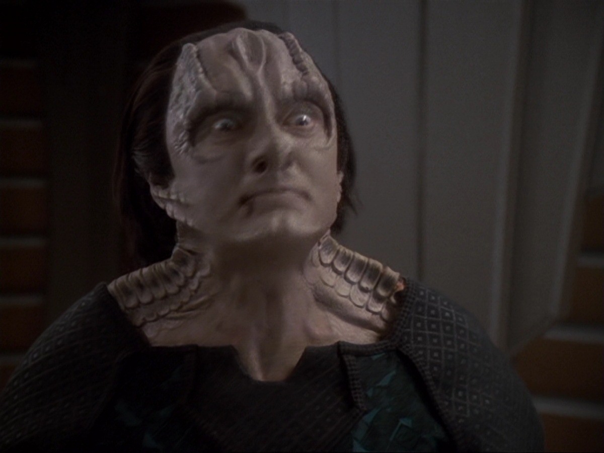 extant_StarTrek_DS9_6x19-InThePaleMoonlight_3459.jpg