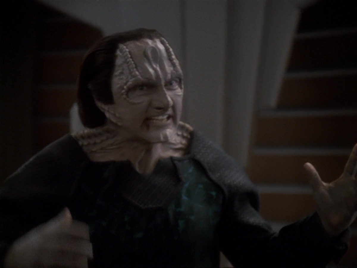 extant_StarTrek_DS9_6x19-InThePaleMoonlight_3481.jpg