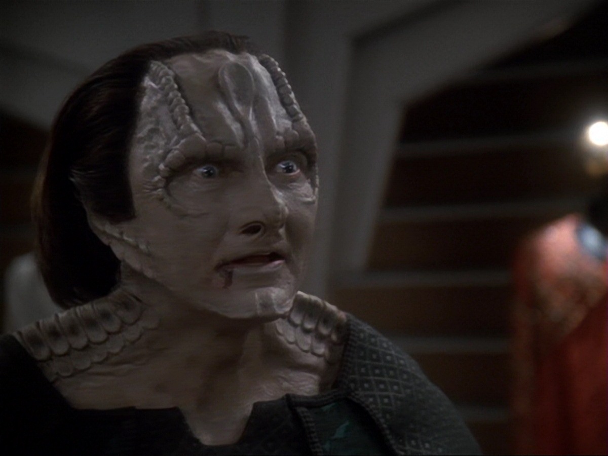 extant_StarTrek_DS9_6x19-InThePaleMoonlight_3524.jpg