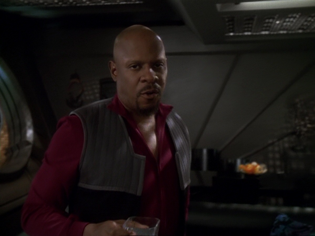 extant_StarTrek_DS9_6x19-InThePaleMoonlight_3621.jpg