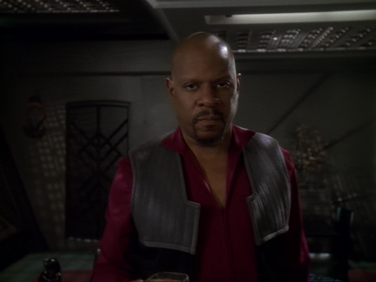 extant_StarTrek_DS9_6x19-InThePaleMoonlight_3622.jpg