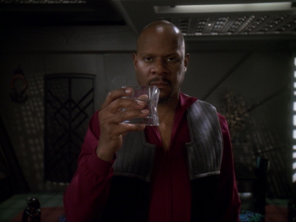 extant_StarTrek_DS9_6x19-InThePaleMoonlight_3634.jpg