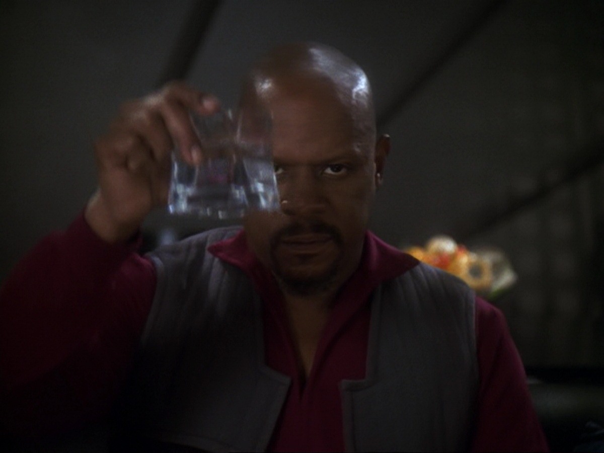 extant_StarTrek_DS9_6x19-InThePaleMoonlight_3705.jpg
