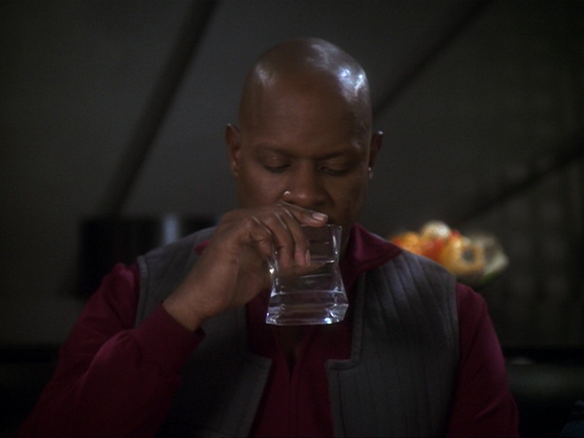 extant_StarTrek_DS9_6x19-InThePaleMoonlight_3707.jpg