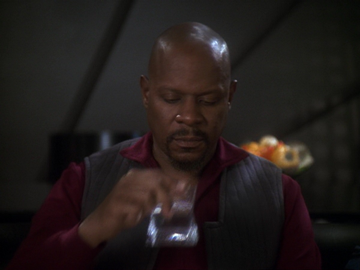 extant_StarTrek_DS9_6x19-InThePaleMoonlight_3709.jpg