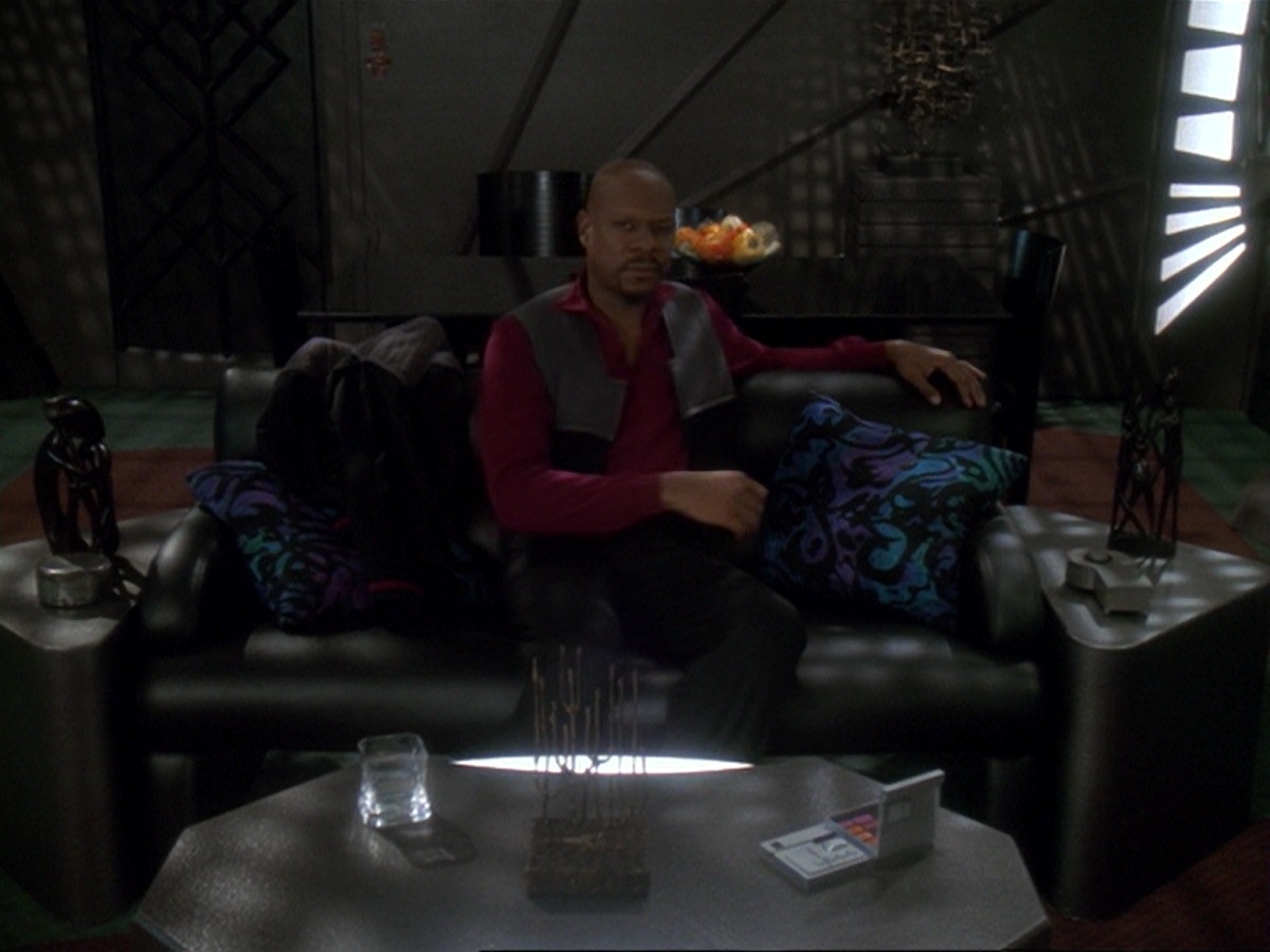 extant_StarTrek_DS9_6x19-InThePaleMoonlight_3733.jpg