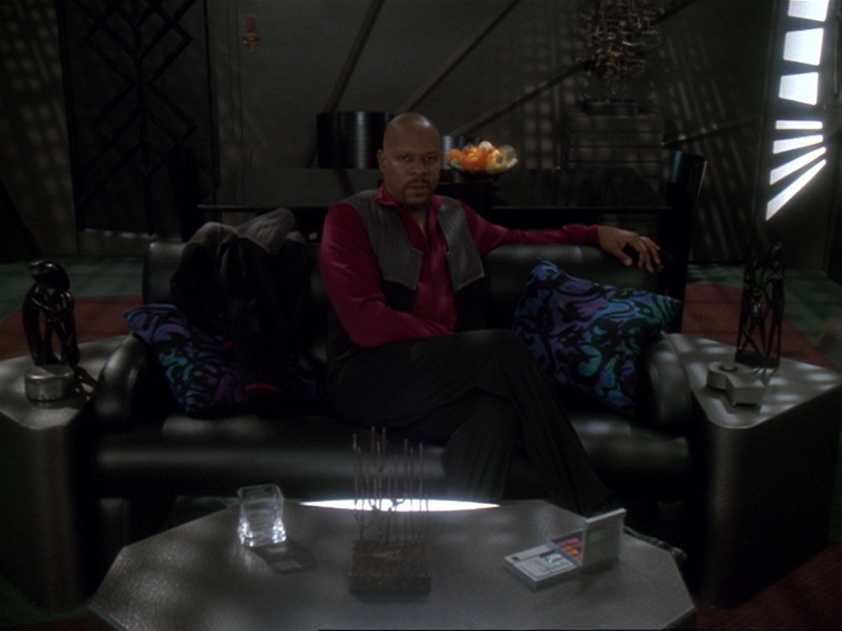 extant_StarTrek_DS9_6x19-InThePaleMoonlight_3741.jpg