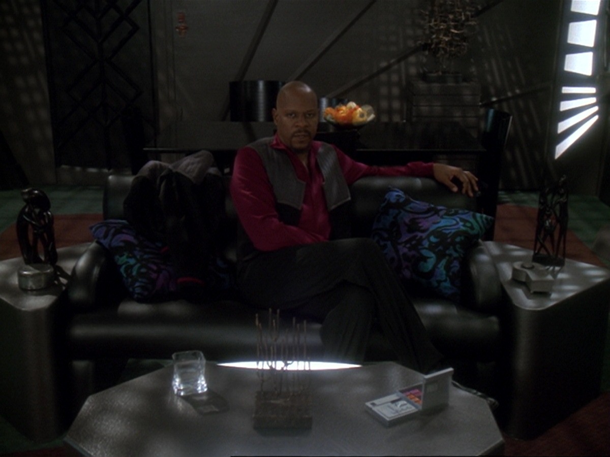 extant_StarTrek_DS9_6x19-InThePaleMoonlight_3746.jpg
