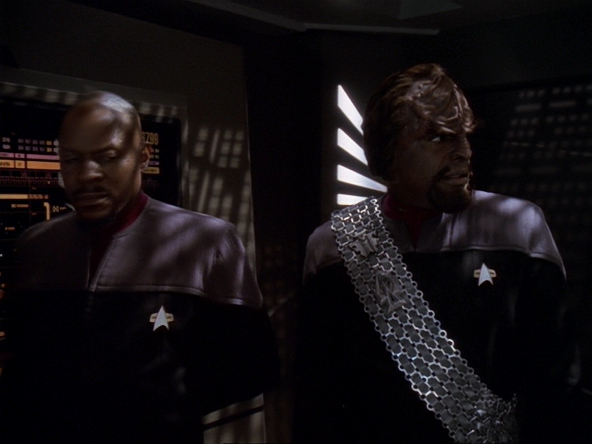 extant_StarTrek_DS9_6x21-TheReckoning_0022.jpg