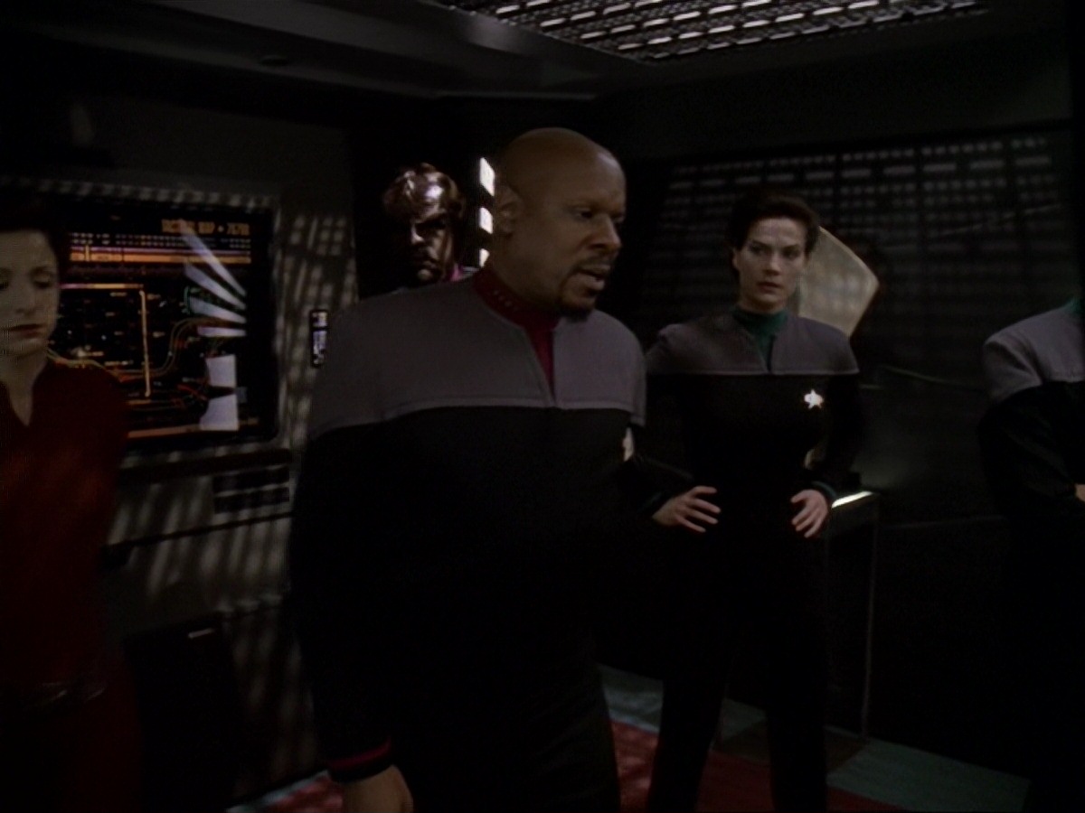 extant_StarTrek_DS9_6x21-TheReckoning_0030.jpg