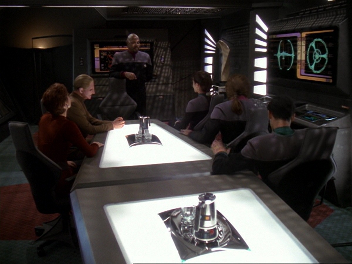 extant_StarTrek_DS9_6x21-TheReckoning_0111.jpg
