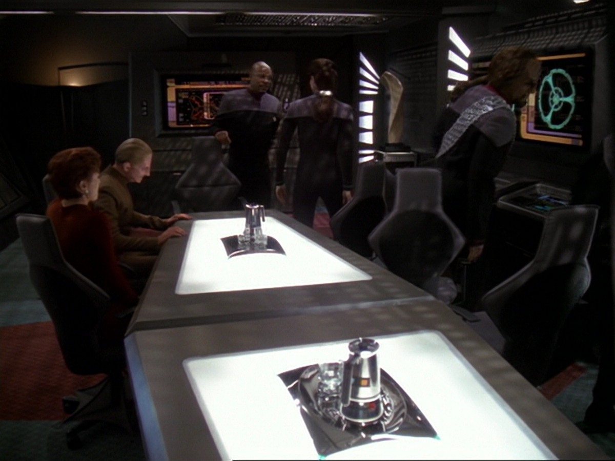 extant_StarTrek_DS9_6x21-TheReckoning_0113.jpg