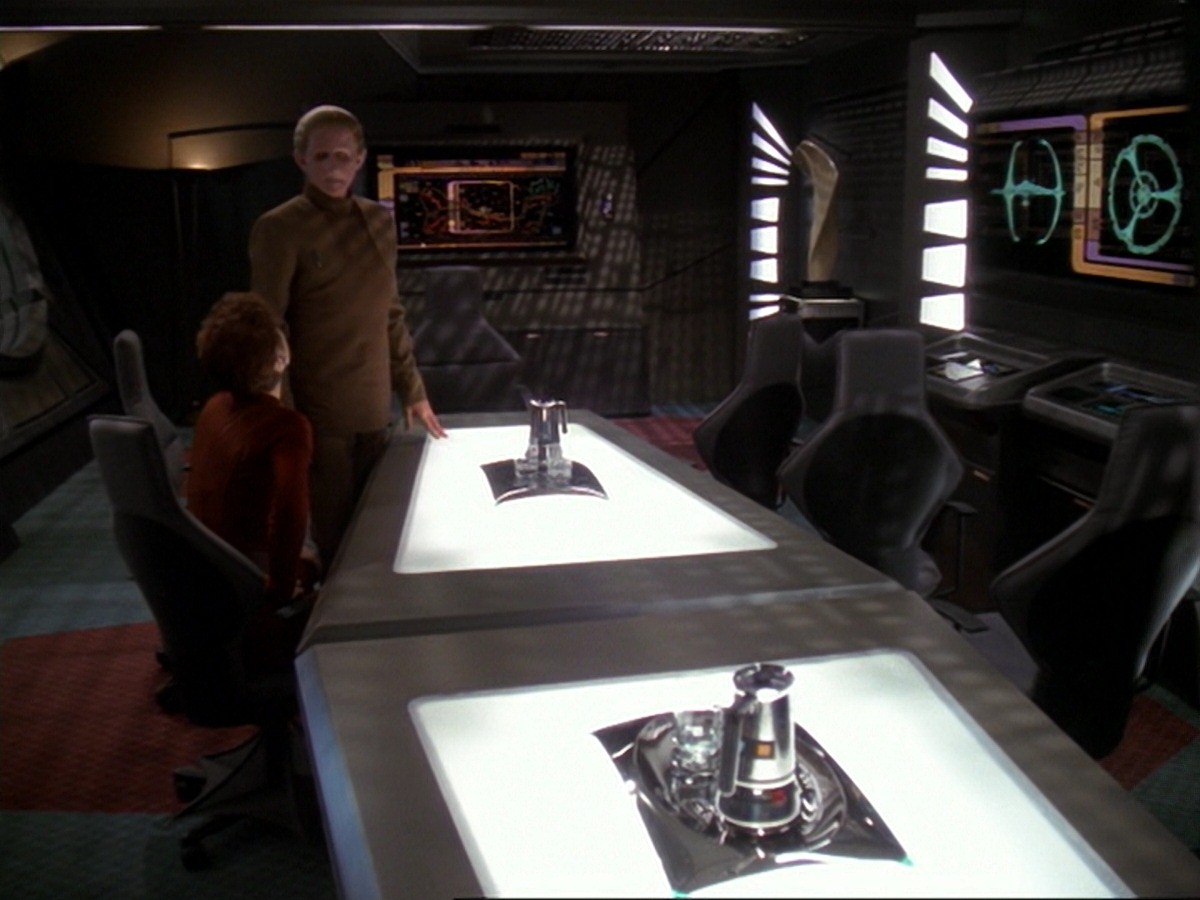 extant_StarTrek_DS9_6x21-TheReckoning_0119.jpg