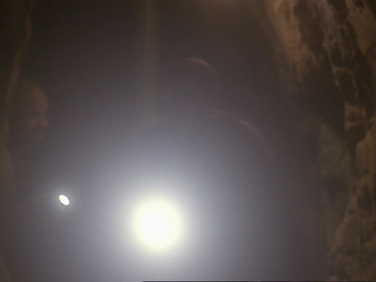 extant_StarTrek_DS9_6x21-TheReckoning_0189.jpg