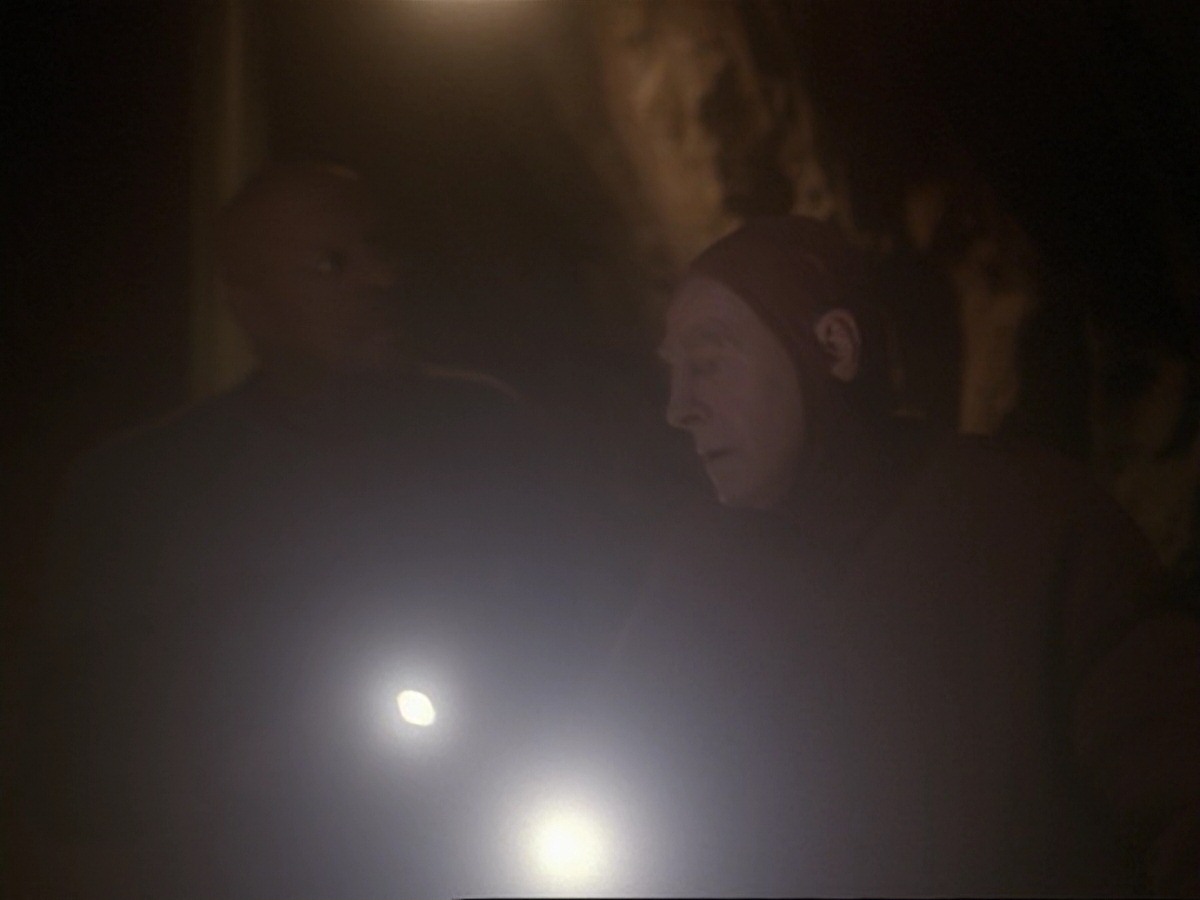 extant_StarTrek_DS9_6x21-TheReckoning_0193.jpg
