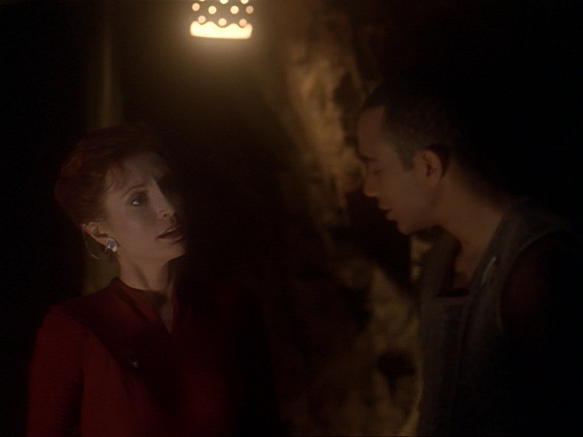 extant_StarTrek_DS9_6x21-TheReckoning_0210.jpg