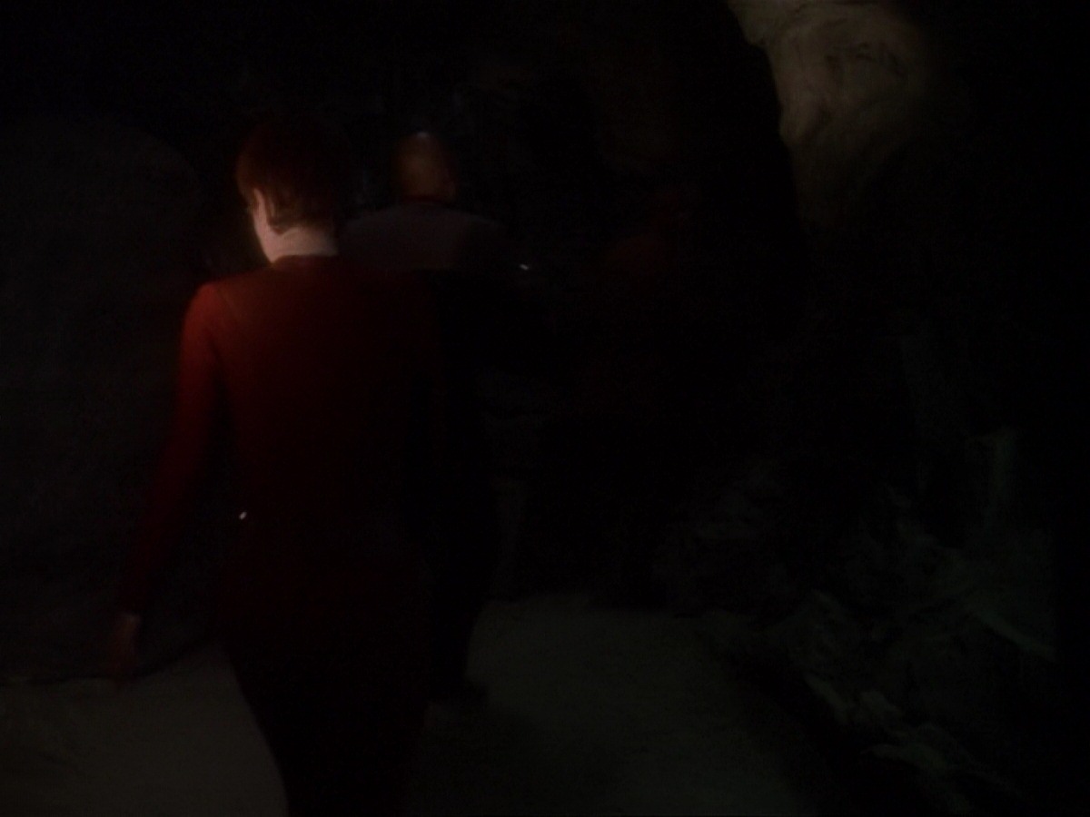 extant_StarTrek_DS9_6x21-TheReckoning_0307.jpg