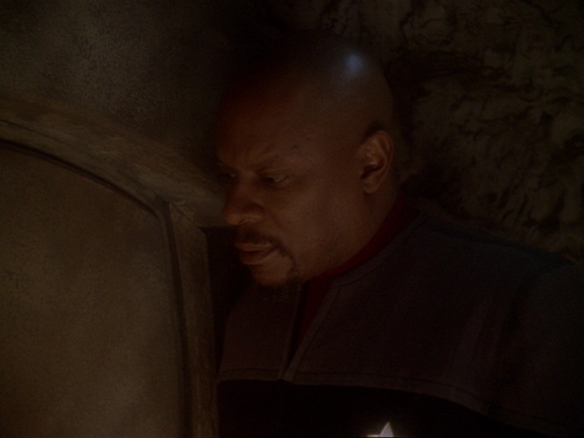 extant_StarTrek_DS9_6x21-TheReckoning_0350.jpg