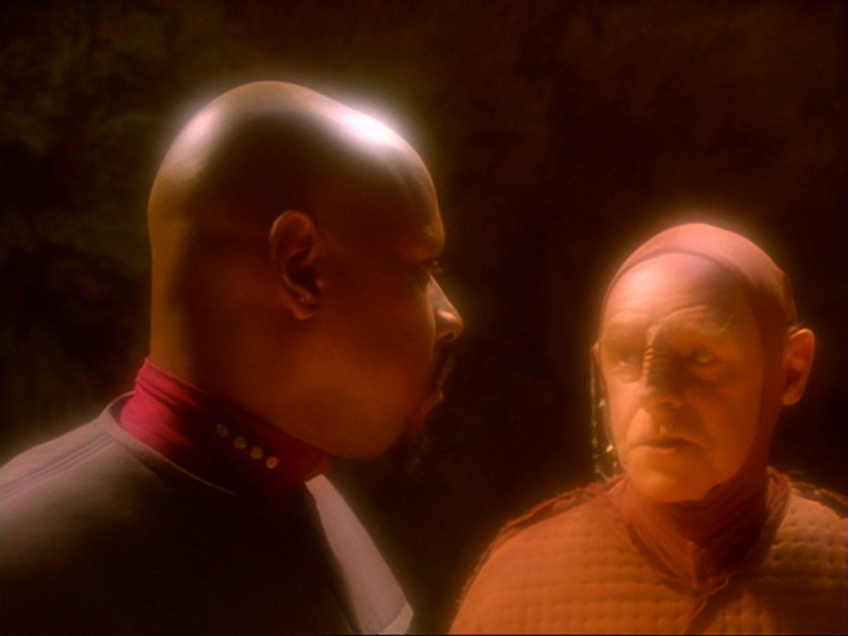 extant_StarTrek_DS9_6x21-TheReckoning_0410.jpg