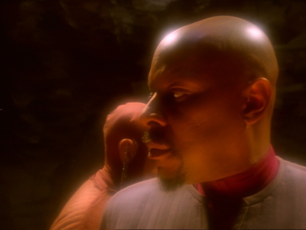 extant_StarTrek_DS9_6x21-TheReckoning_0431.jpg