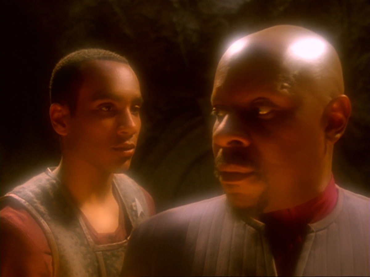 extant_StarTrek_DS9_6x21-TheReckoning_0443.jpg