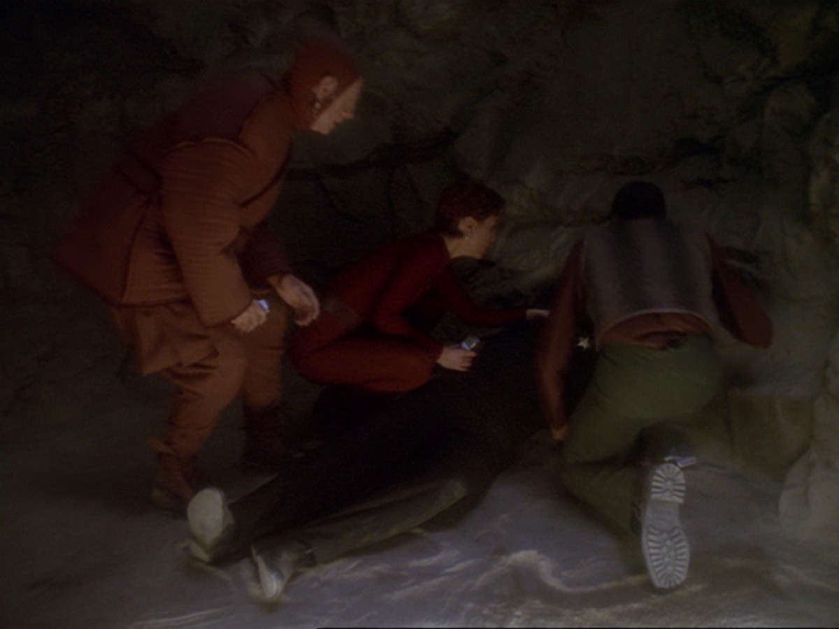extant_StarTrek_DS9_6x21-TheReckoning_0476.jpg