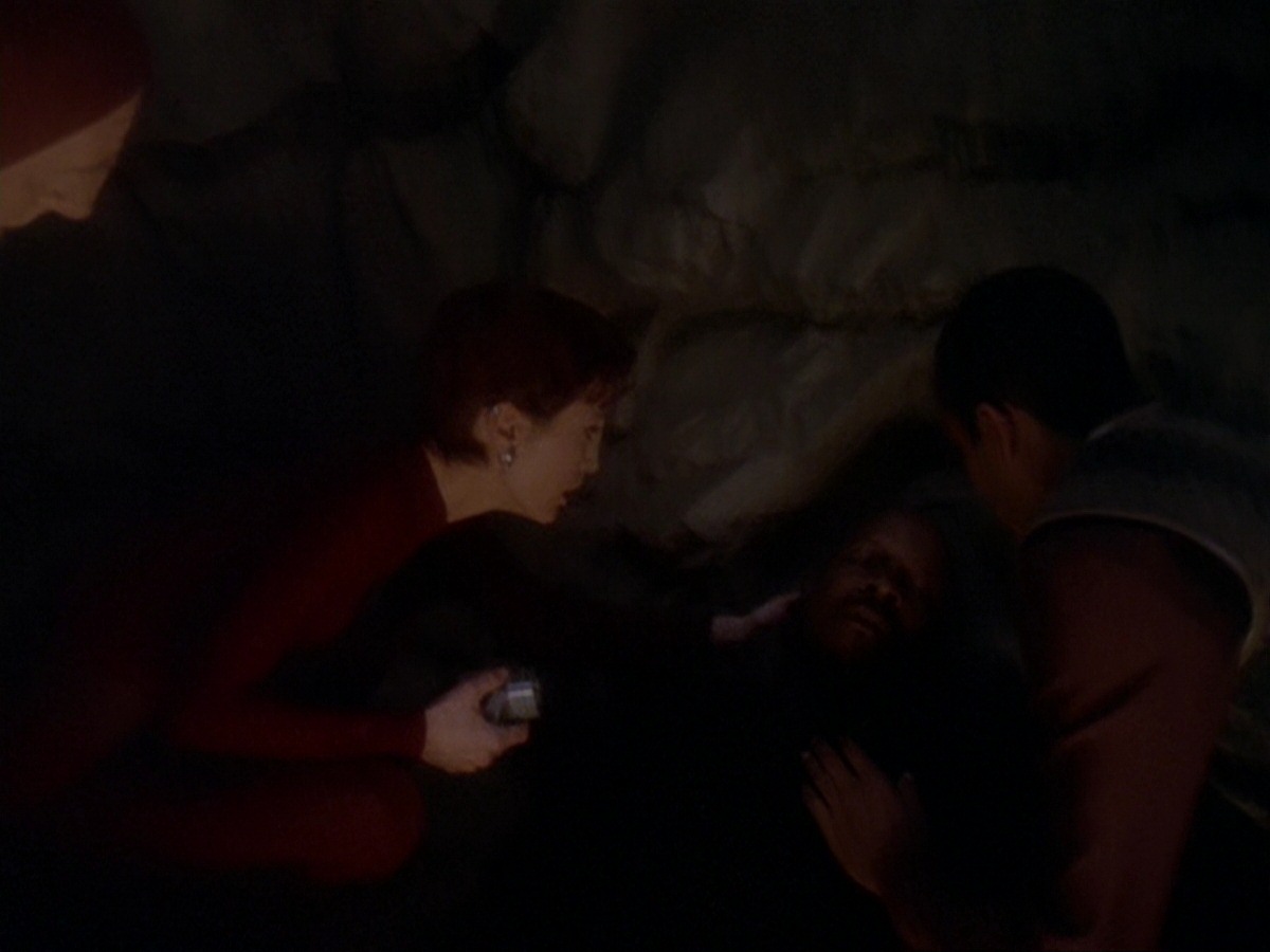 extant_StarTrek_DS9_6x21-TheReckoning_0656.jpg